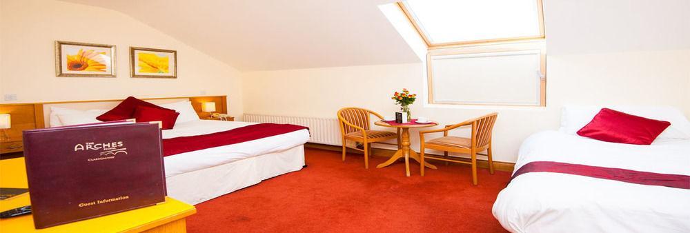 The Arches Hotel Claregalway ภายนอก รูปภาพ