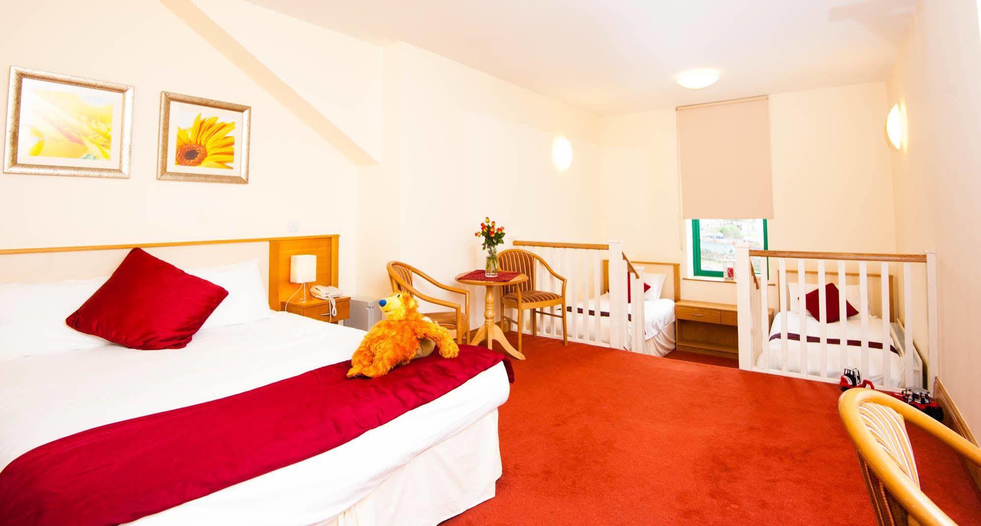 The Arches Hotel Claregalway ภายนอก รูปภาพ
